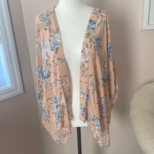 Aritzia Tops | Talula Kimono Blouse | Floral